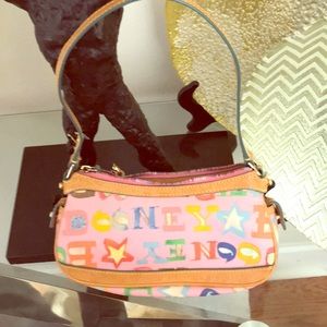 Dooney And Burke small Bag 💕💕💕🎁🎁🎁❤️